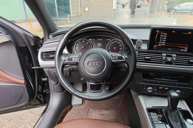 Used Audi A6L 2018 30th Anniversary Edition 35 TFSI Sport Edition Steering Wheel