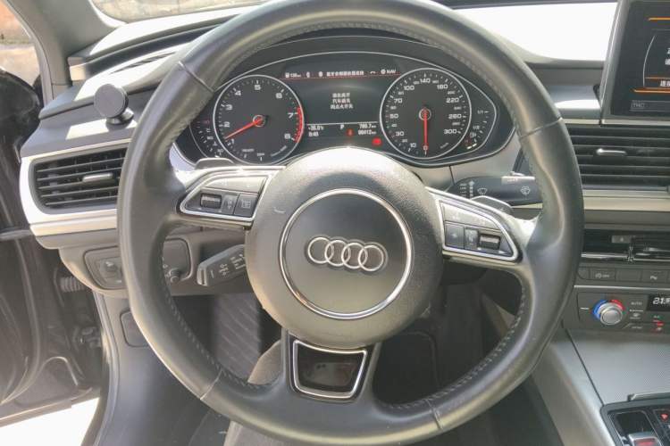 Used Audi A6L 2018 30th Anniversary Edition 35 TFSI Sport Edition Steering Wheel