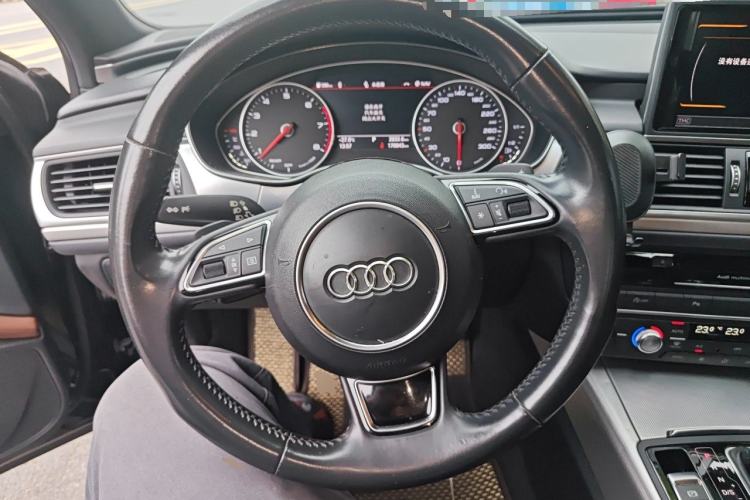 Used Audi A6L 2018 30th Anniversary Edition 45 TFSI quattro Sport model Steering Wheel