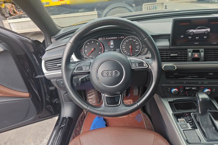 Used Audi A6L 2018 30th Anniversary Edition 45 TFSI quattro Sport model Steering Wheel