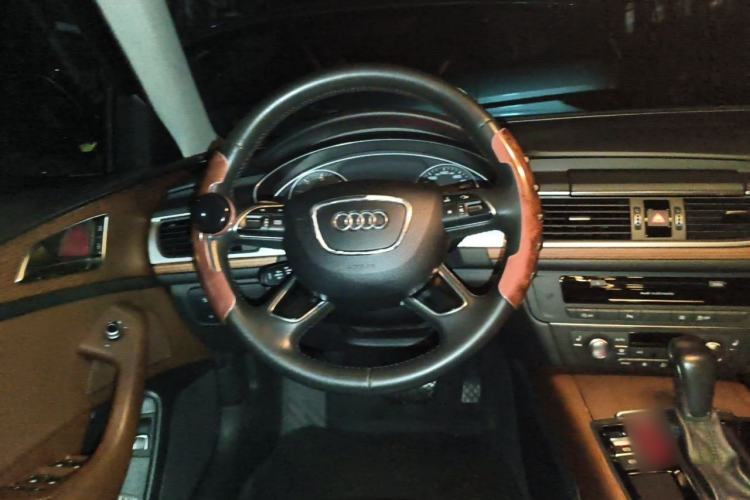 Used Audi A6L 2018 30th Anniversary Edition 30 FSI Style Model Steering Wheel