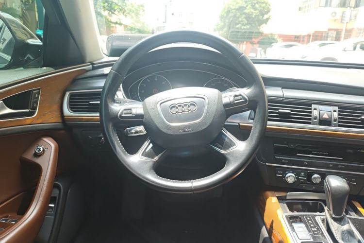 Used Audi A6L 2018 30th Anniversary Edition 35 TFSI Fashion Model Steering Wheel