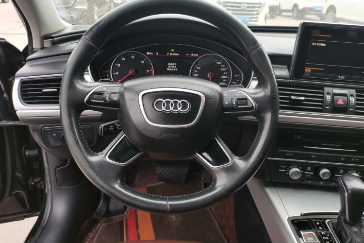Used Audi A6L 2018 30th Anniversary Edition 35 TFSI Fashion Model Steering Wheel