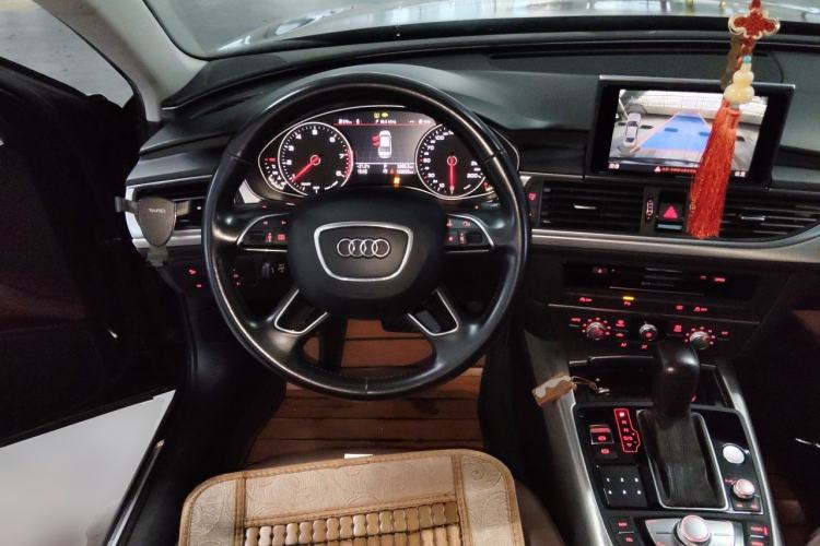 Used Audi A6L 2018 30th Anniversary Edition 35 TFSI Fashion Model Steering Wheel