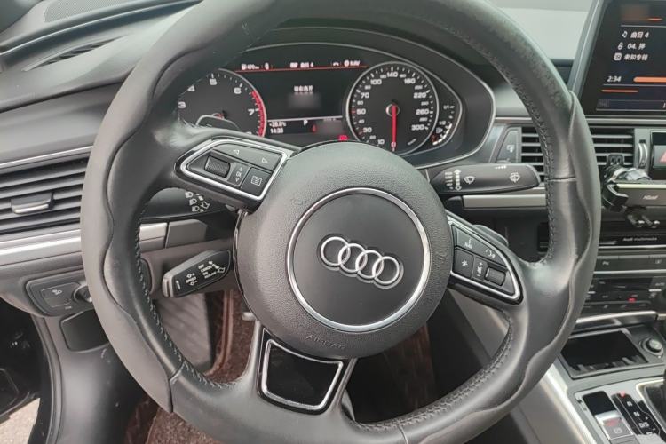 Used Audi A6L 2018 30th Anniversary Edition 45 TFSI quattro Sport model Steering Wheel