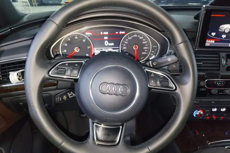 Used Audi A6L 2018 30th Anniversary Edition 35 TFSI Sport Edition Steering Wheel