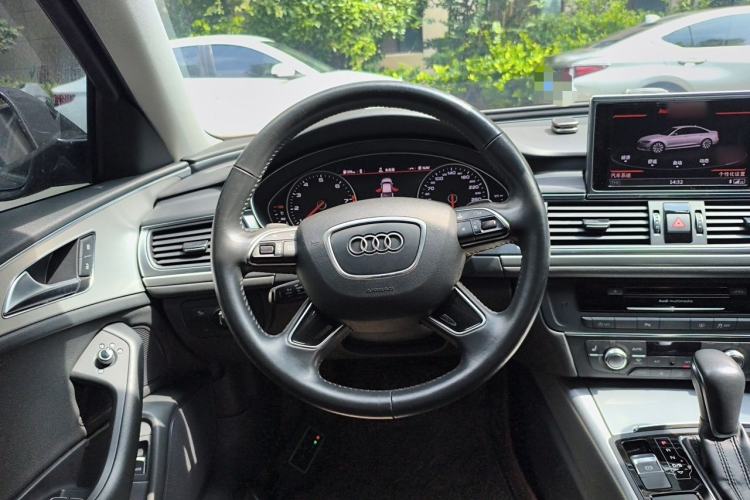 Used Audi A6L 2018 30th Anniversary Edition 35 TFSI Fashion Model Steering Wheel