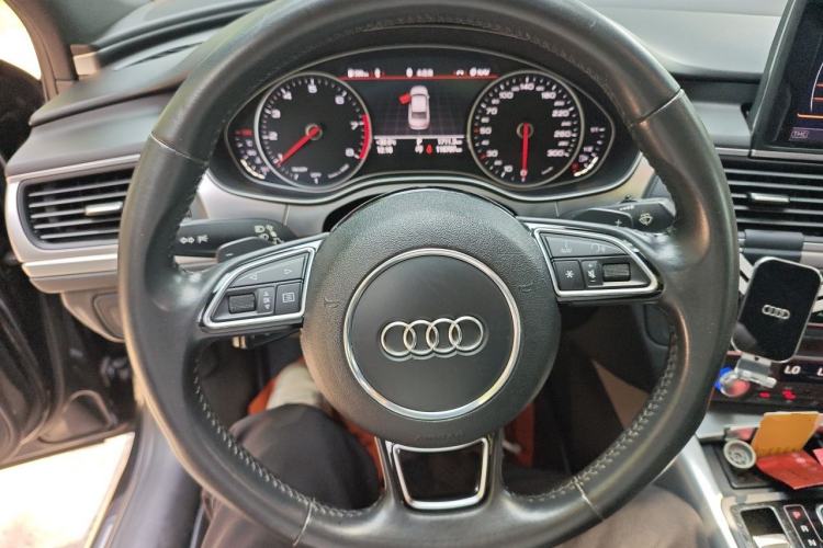Used Audi A6L 2018 30th Anniversary Edition 35 TFSI Sport Edition Steering Wheel