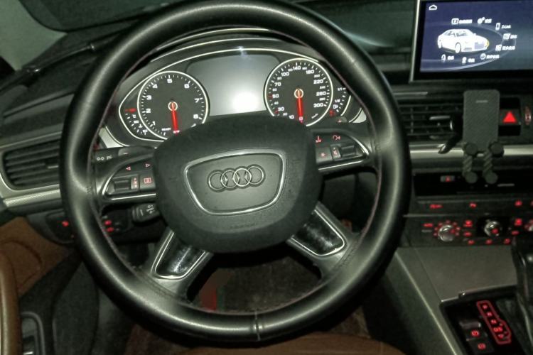 Used Audi A6L 2018 30th Anniversary Edition 35 TFSI Fashion Model Steering Wheel