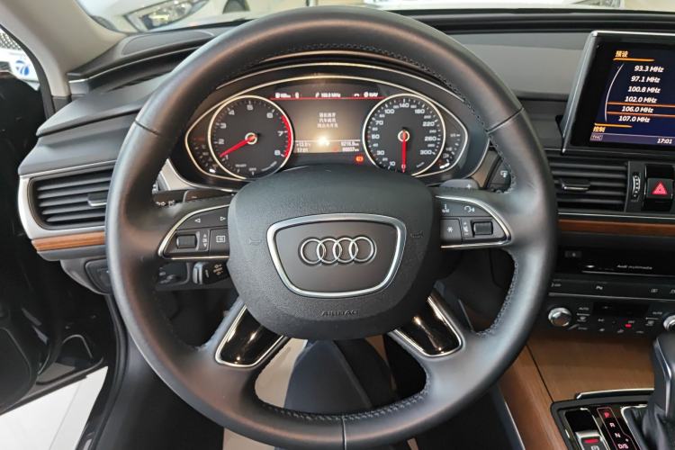 Used Audi A6L 2018 30th Anniversary Edition 30 FSI Style Model Steering Wheel