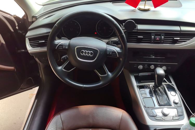 Used Audi A6L 2018 30th Anniversary Edition 35 TFSI Fashion Model Steering Wheel