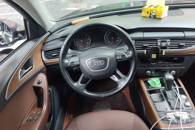Used Audi A6L 2018 30 FSI Collector's Edition Steering Wheel