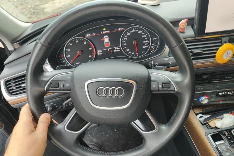 Used Audi A6L 2018 30th Anniversary Edition 30 FSI Style Model Steering Wheel