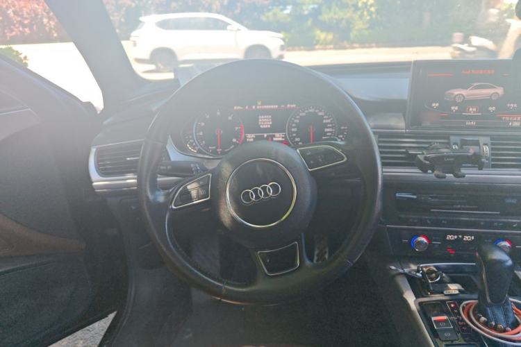 Used Audi A6L 2018 30th Anniversary Edition 35 TFSI Fashion Model Steering Wheel