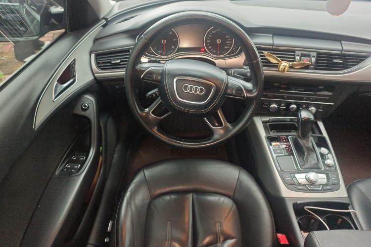 Used Audi A6L 2018 30th Anniversary Edition 35 TFSI Fashion Model Steering Wheel