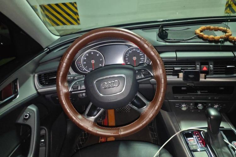 Used Audi A6L 2018 30th Anniversary Edition 35 TFSI Fashion Model Steering Wheel