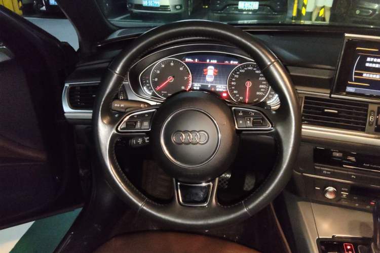Used Audi A6L 2018 30th Anniversary Edition 35 TFSI Sport Edition Steering Wheel