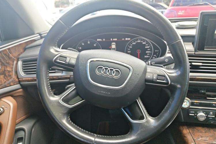 Used Audi A6L 2018 30th Anniversary Edition 35 TFSI Fashion Model Steering Wheel