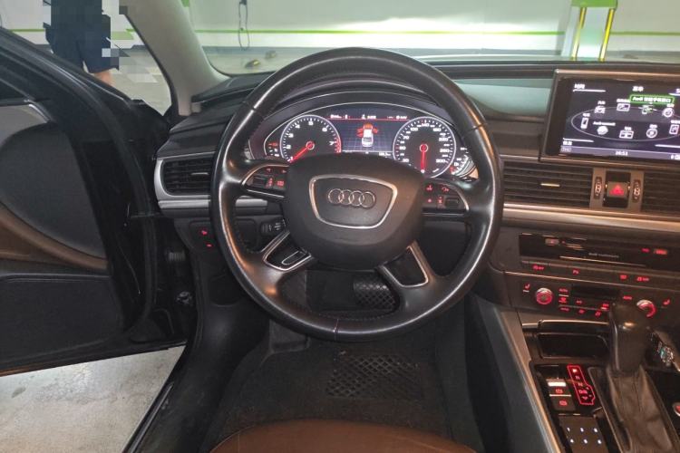Used Audi A6L 2018 30th Anniversary Edition 35 TFSI Fashion Model Steering Wheel