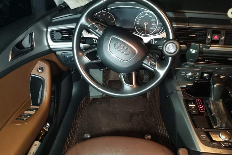Used Audi A6L 2018 30th Anniversary Edition TFSI Trendy Model Steering Wheel