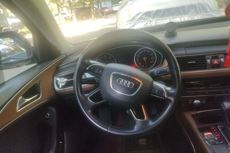 Used Audi A6L 2018 30th Anniversary Edition 30 FSI Style Model Steering Wheel