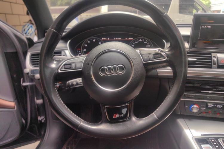 Used Audi A6L 2018 30th Anniversary Edition 35 TFSI Sport Edition Steering Wheel