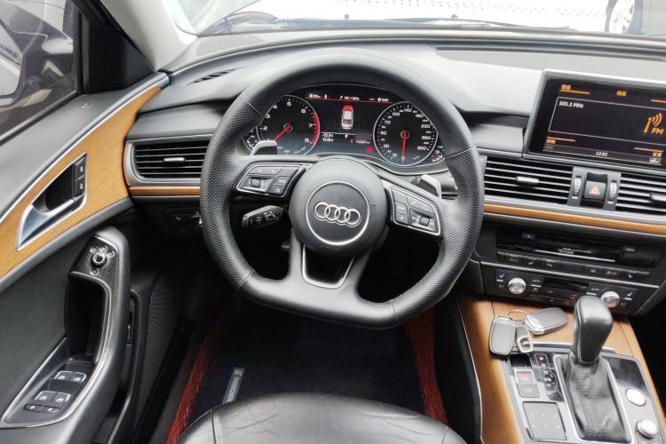 Used Audi A6L 2018 30 FSI Collector's Edition Steering Wheel