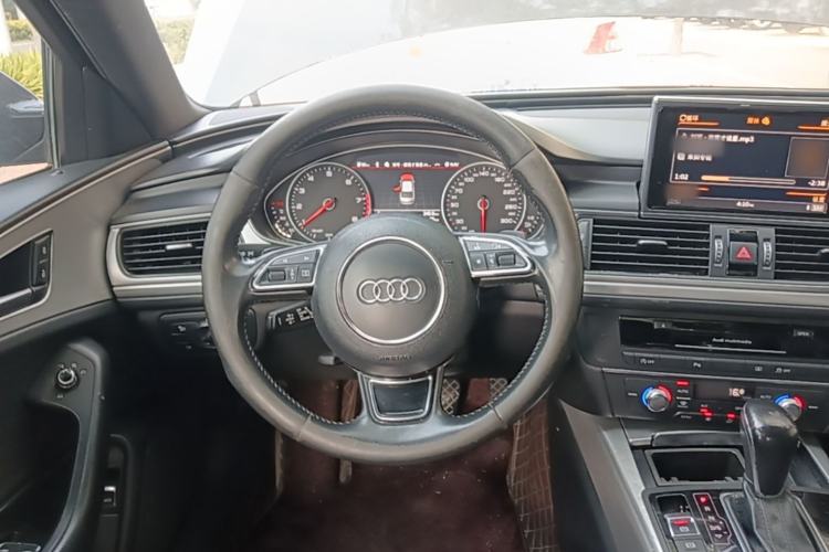 Used Audi A6L 2018 30th Anniversary Edition 35 TFSI Sport Edition Steering Wheel