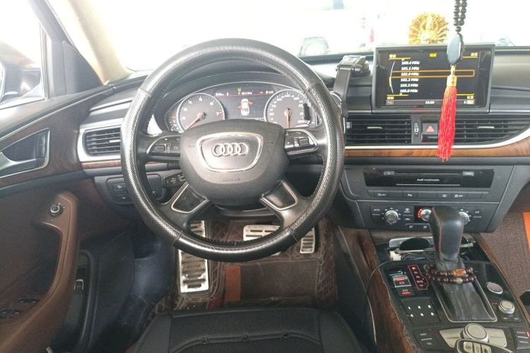 Used Audi A6L 2018 30th Anniversary Edition 35 TFSI Sport Edition Steering Wheel