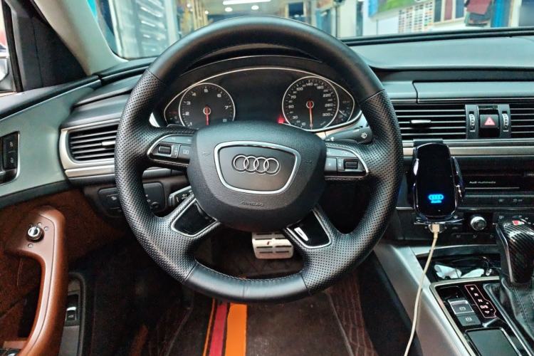 Used Audi A6L 2018 30th Anniversary Edition 35 TFSI Fashion Model Steering Wheel