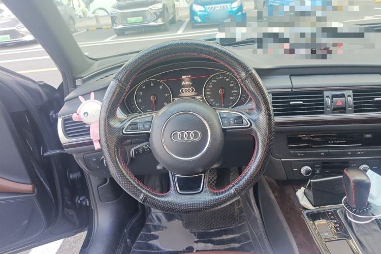 Used Audi A6L 2018 30th Anniversary Edition 45 TFSI quattro Sport model Steering Wheel
