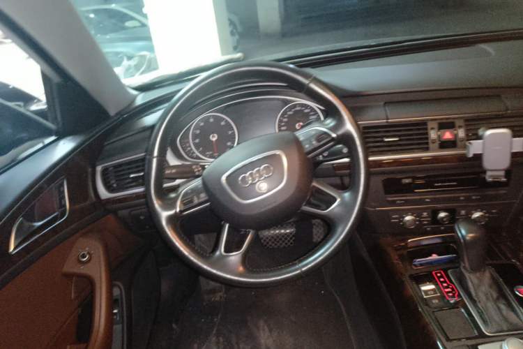 Used Audi A6L 2018 30th Anniversary Edition 35 TFSI Fashion Model Steering Wheel