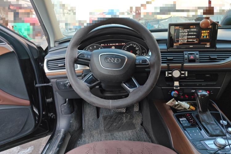 Used Audi A6L 2018 30 FSI Collector's Edition Steering Wheel