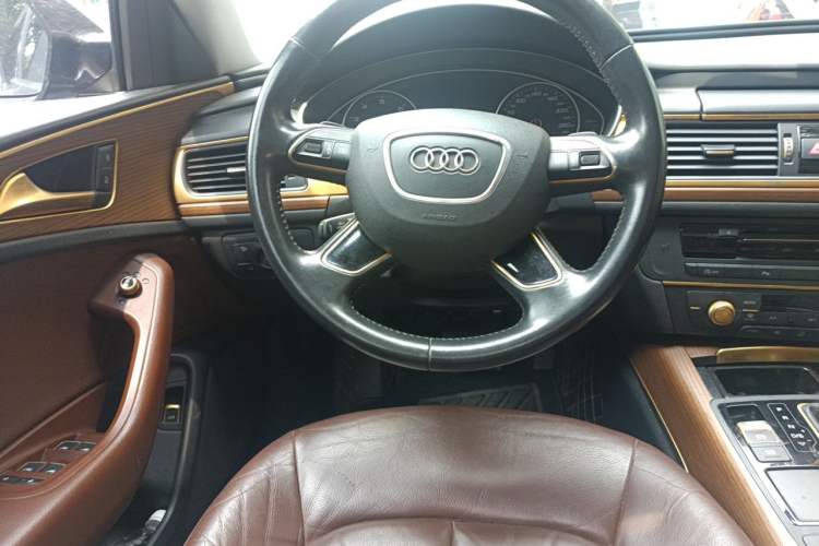 Used Audi A6L 2018 30th Anniversary Edition 30 FSI Style Model Steering Wheel
