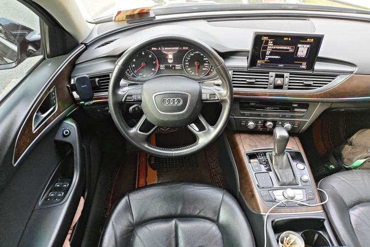 Used Audi A6L 2018 30th Anniversary Edition 35 TFSI Fashion Model Steering Wheel