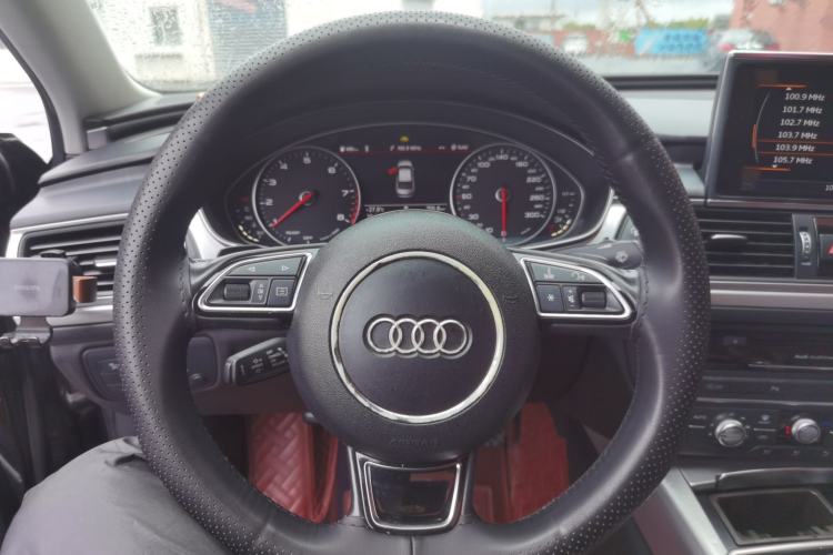 Used Audi A6L 2018 30th Anniversary Edition 35 TFSI Fashion Model Steering Wheel