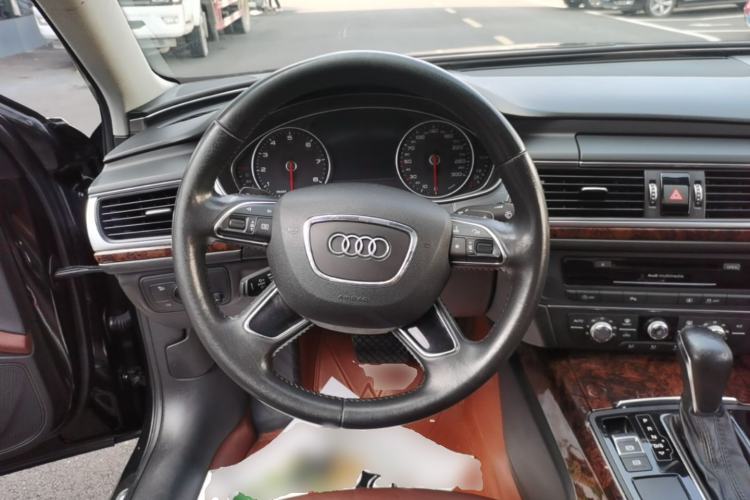 Used Audi A6L 2018 30th Anniversary Edition 35 TFSI Fashion Model Steering Wheel