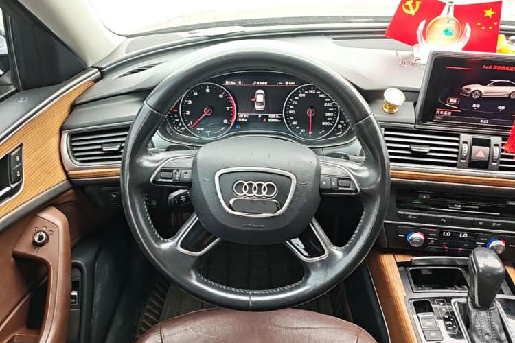 Used Audi A6L 2018 30th Anniversary Edition 30 FSI Style Model Steering Wheel