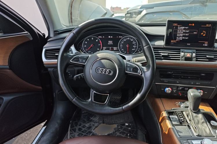 Used Audi A6L 2018 30th Anniversary Edition 30 FSI Style Model Steering Wheel
