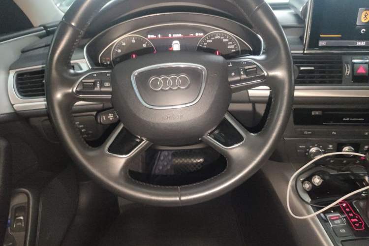 Used Audi A6L 2018 30th Anniversary Edition 35 TFSI Fashion Model Steering Wheel