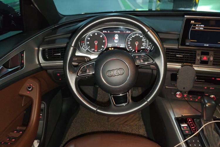 Used Audi A6L 2018 30th Anniversary Edition 45 TFSI quattro Sport model Steering Wheel