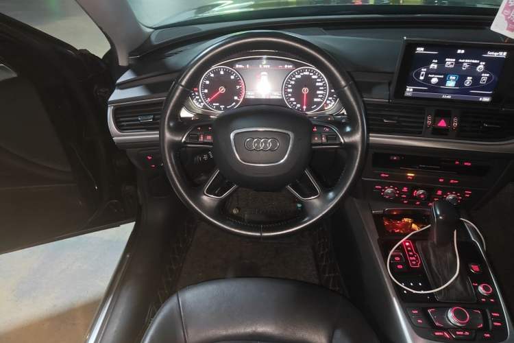 Used Audi A6L 2018 30th Anniversary Edition TFSI Trendy Model Steering Wheel