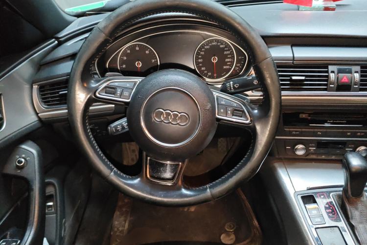 Used Audi A6L 2018 30th Anniversary Edition 35 TFSI Sport Edition Steering Wheel