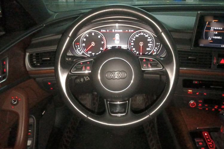 Used Audi A6L 2018 30th Anniversary Edition 45 TFSI quattro Sport model Steering Wheel