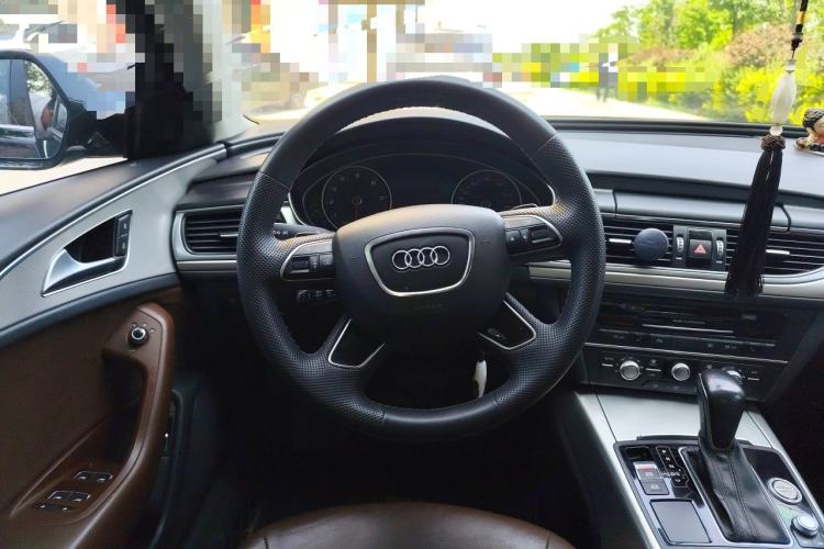 Used Audi A6L 2018 30th Anniversary Edition 35 TFSI Fashion Model Steering Wheel