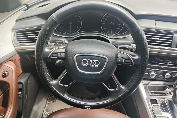 Used Audi A6L 2018 30th Anniversary Edition 35 TFSI Fashion Model Steering Wheel