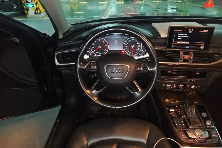 Used Audi A6L 2018 30th Anniversary Edition TFSI Trendy Model Steering Wheel