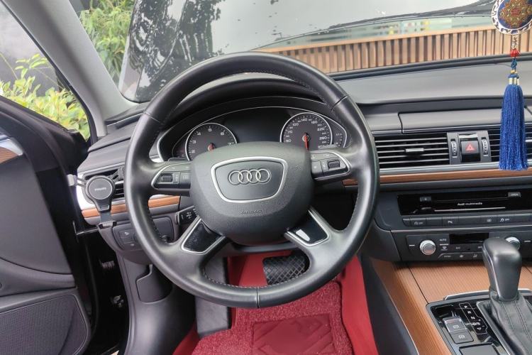 Used Audi A6L 2018 30th Anniversary Edition 30 FSI Style Model Steering Wheel