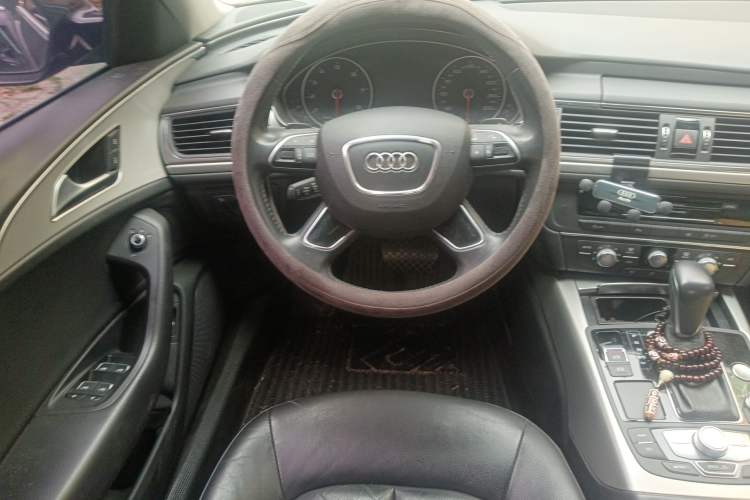 Used Audi A6L 2018 30th Anniversary Edition 35 TFSI Fashion Model Steering Wheel