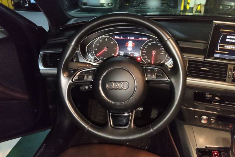 Used Audi A6L 2018 30th Anniversary Edition 35 TFSI Sport Edition Steering Wheel